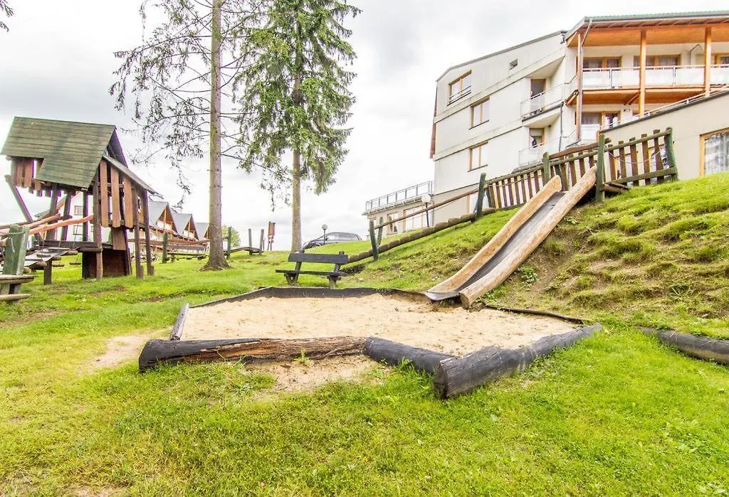 Apartament Pogodny ApartamentyZakopianskie Basen Sauna Jacuzzi-1